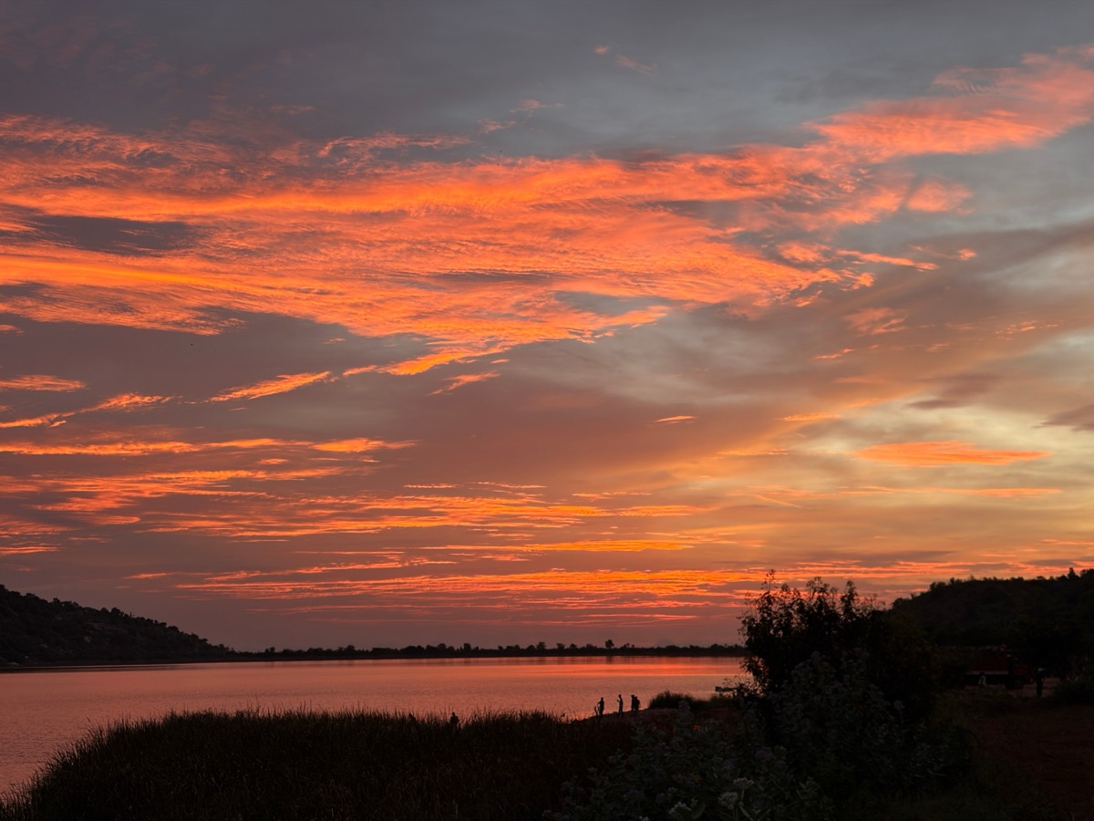 Sunset over Gudibanda lake